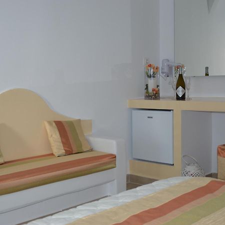 Agios Georgios  Pantheon Hotel מראה חיצוני תמונה