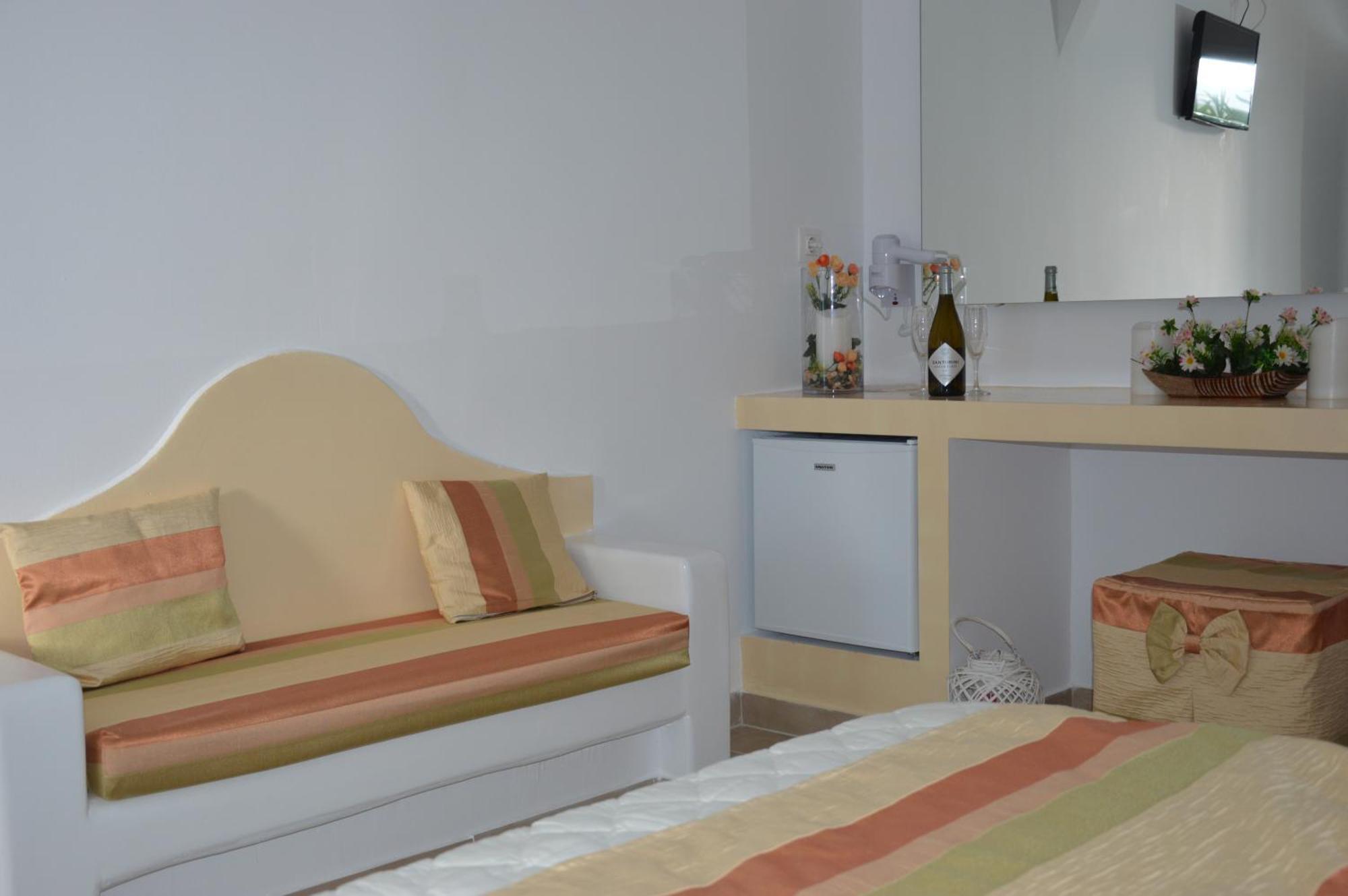 Agios Georgios  Pantheon Hotel מראה חיצוני תמונה