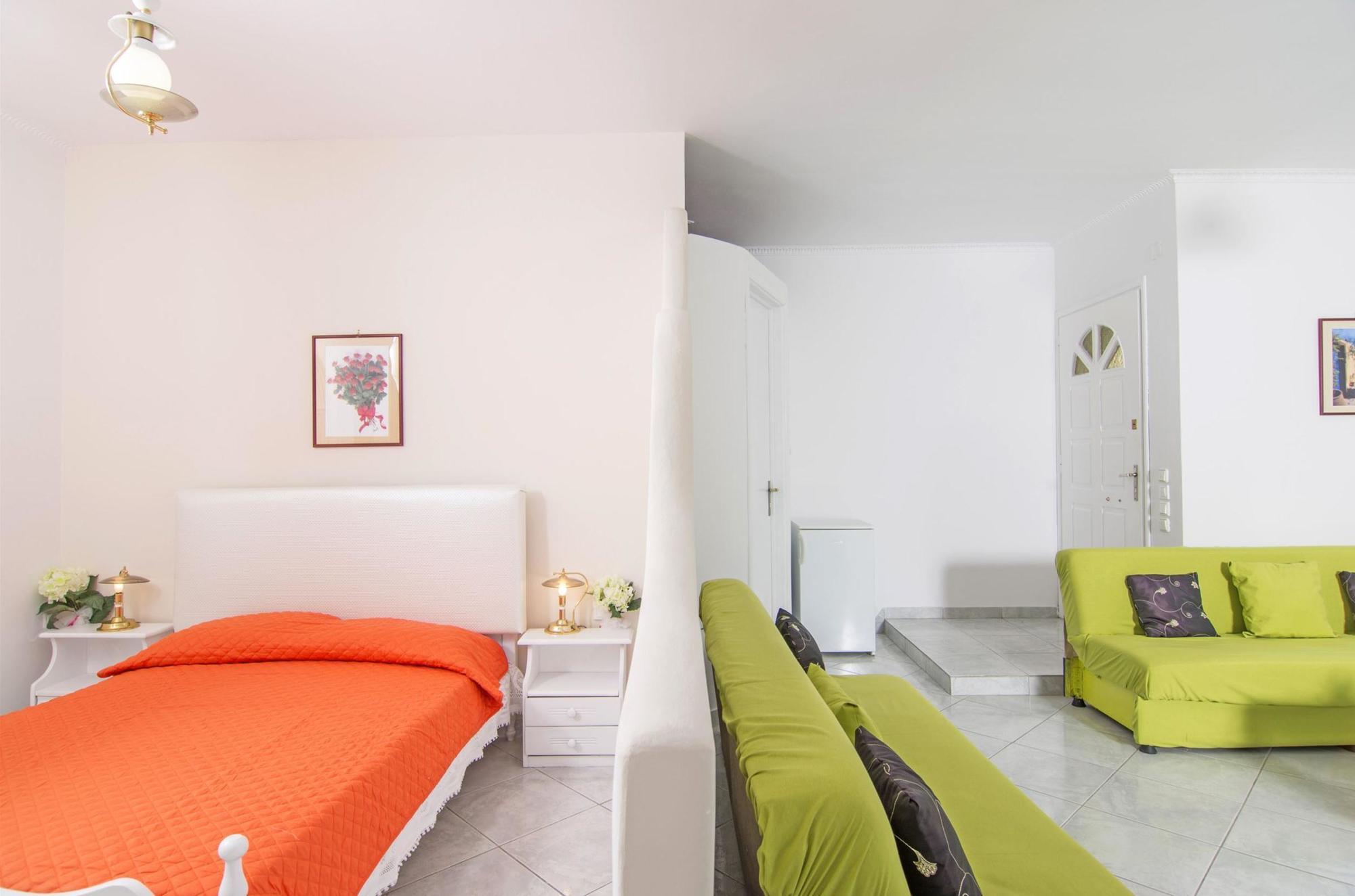 Agios Georgios  Pantheon Hotel מראה חיצוני תמונה
