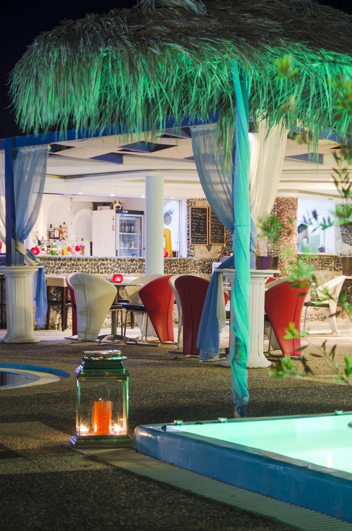 Agios Georgios  Pantheon Hotel מראה חיצוני תמונה