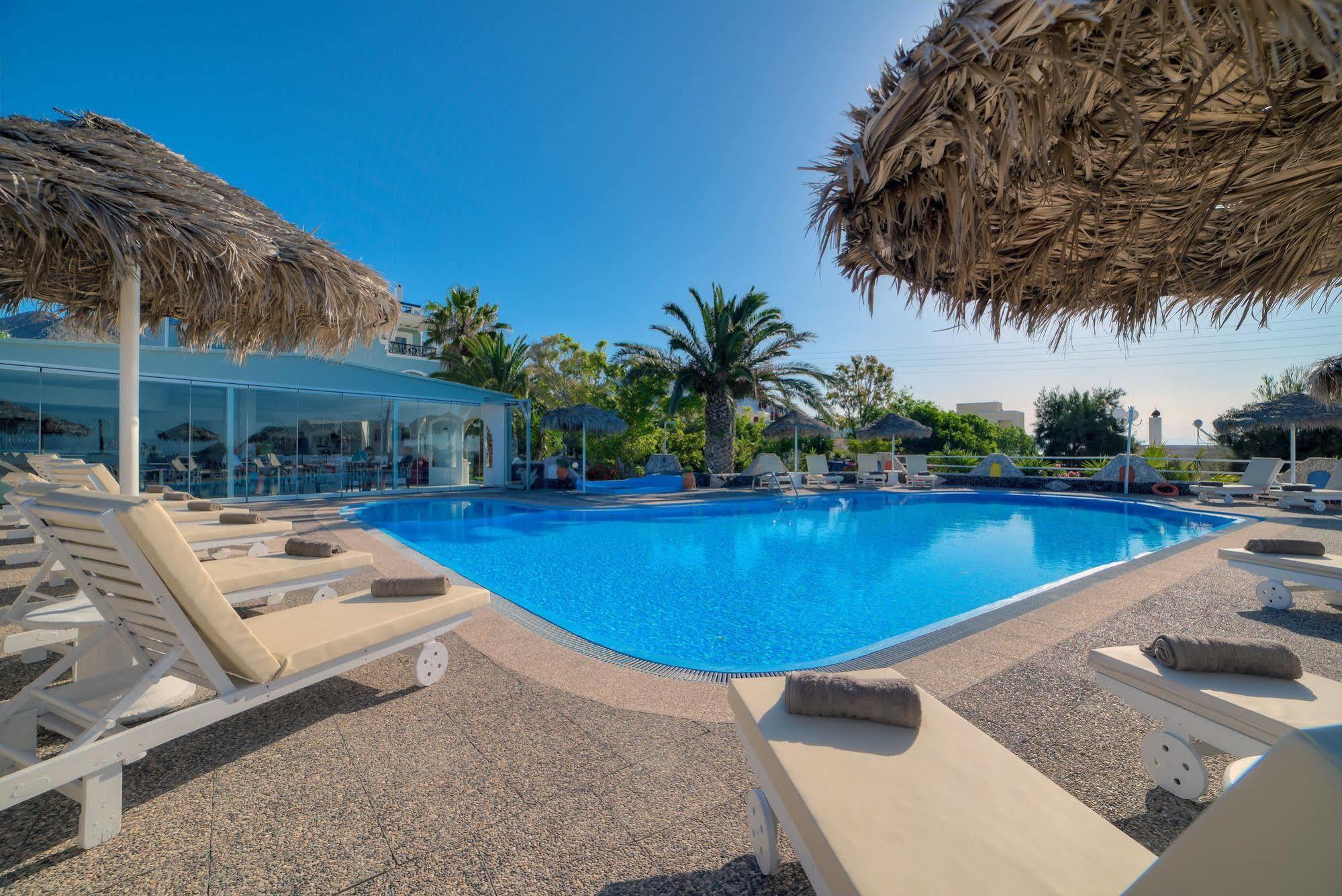 Agios Georgios  Pantheon Hotel מראה חיצוני תמונה