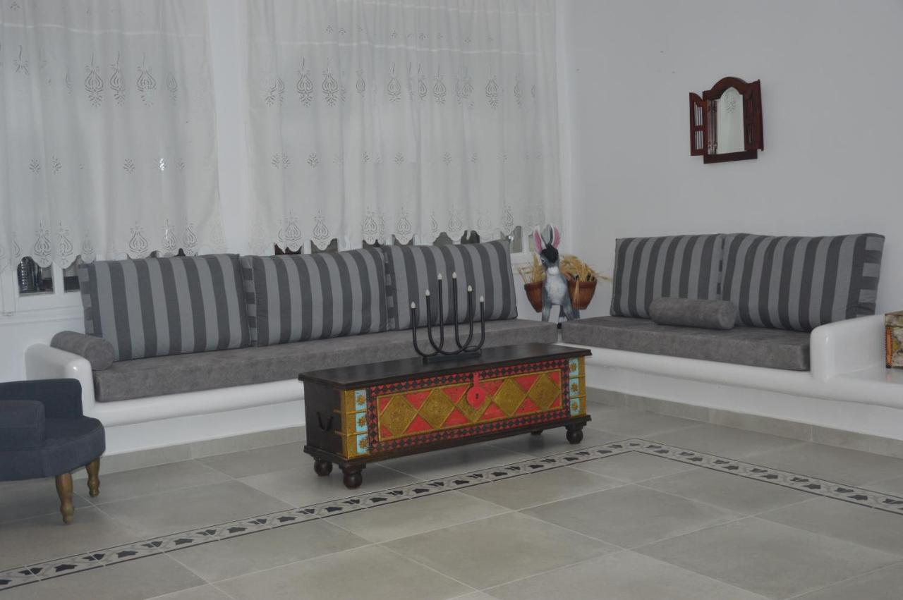 Agios Georgios  Pantheon Hotel מראה חיצוני תמונה